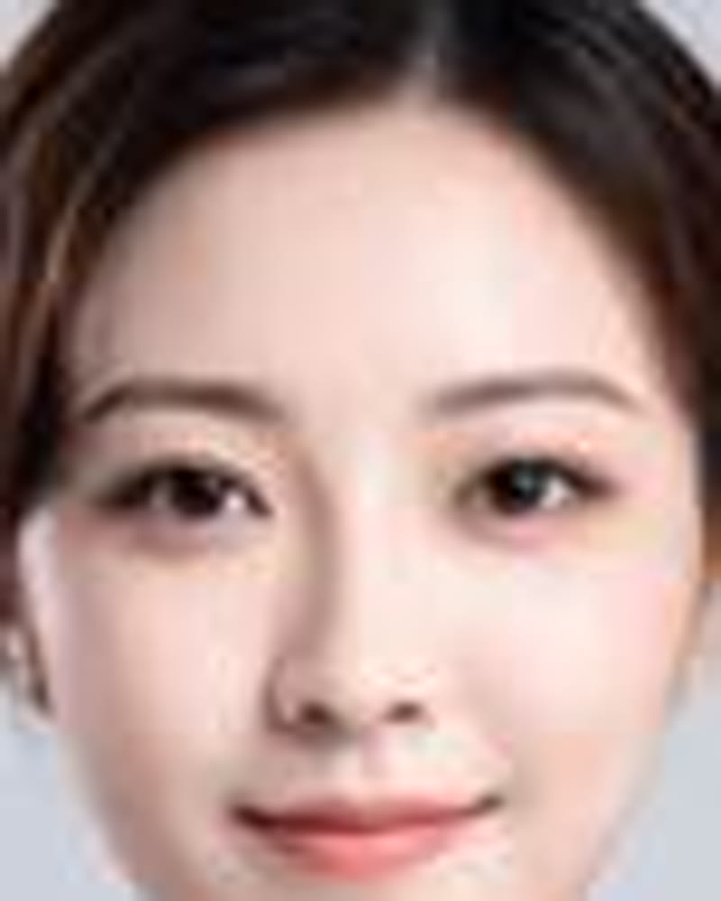 Portrait from a 256 px thumbnail: original
